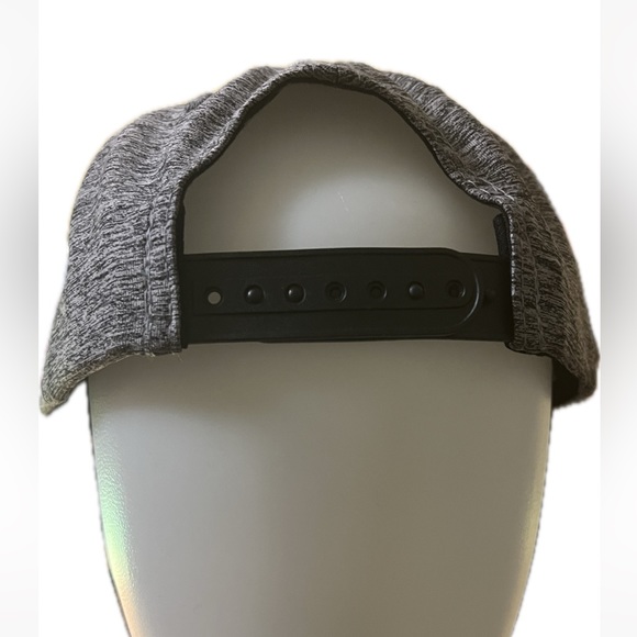 Ford snap back - Picture 2 of 3